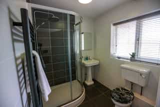 A bathroom at Castle View Lodge